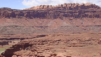 https://upload.wikimedia.org/wikipedia/commons/thumb/6/66/SEUtahStrat.JPG/350px-SEUtahStrat.JPG