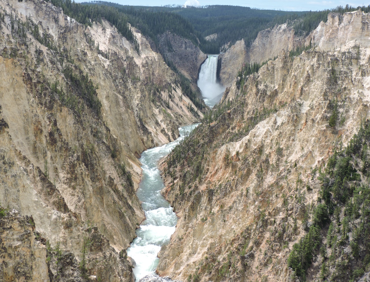 A picture containing rock, nature, mountain, outdoor

Description automatically generated